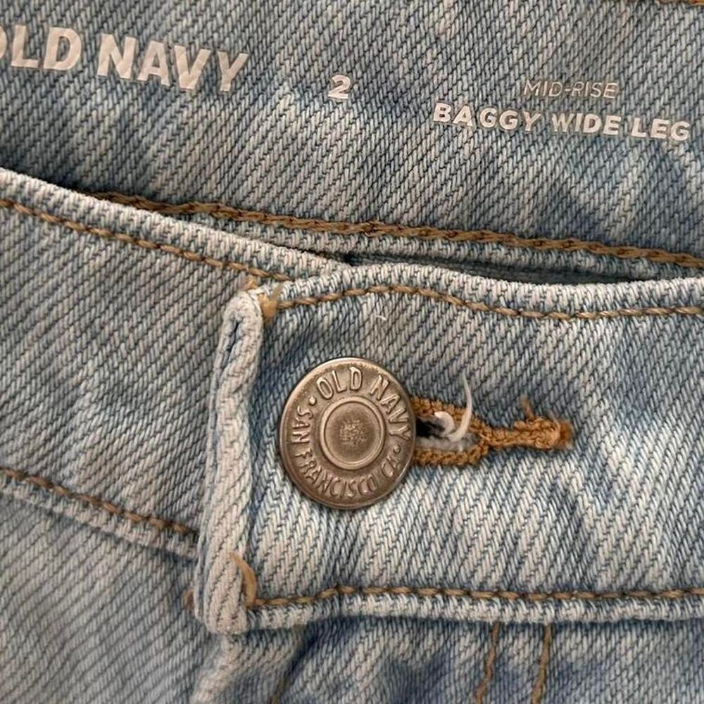Old Navy light wash Mid rise Baggy Wide Leg "Maria Destroy" jeans | size 2 - Picture 7 of 8